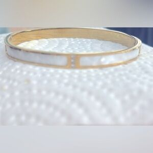 Elegant Gold Bangle with Stainless Steel. Hinged Faux Gold